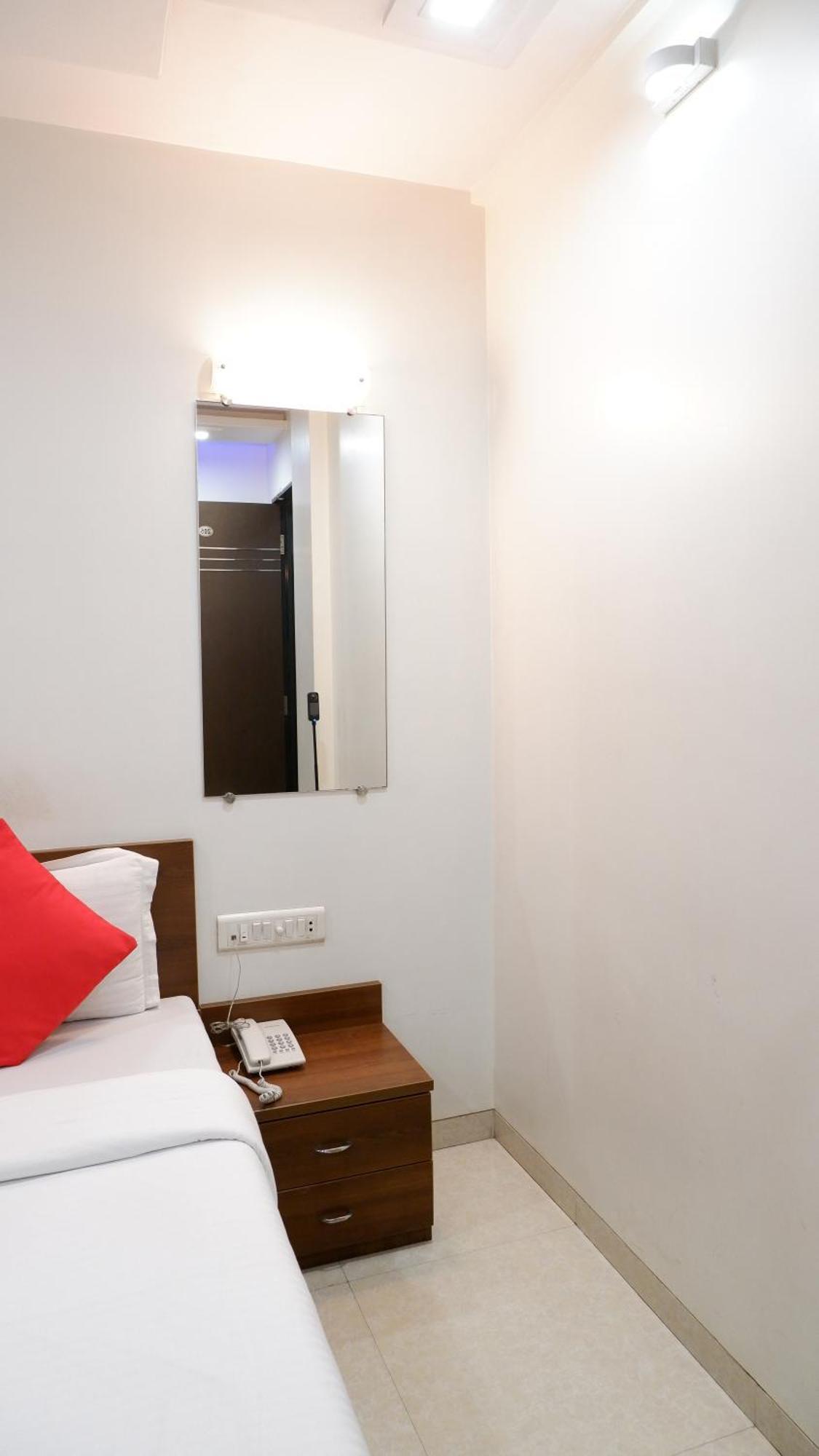 Hotel Briteway Mumbai Ngoại thất bức ảnh